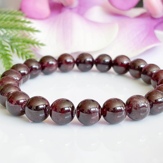 8mm Red Garnet Beaded Gemstone Bracelet