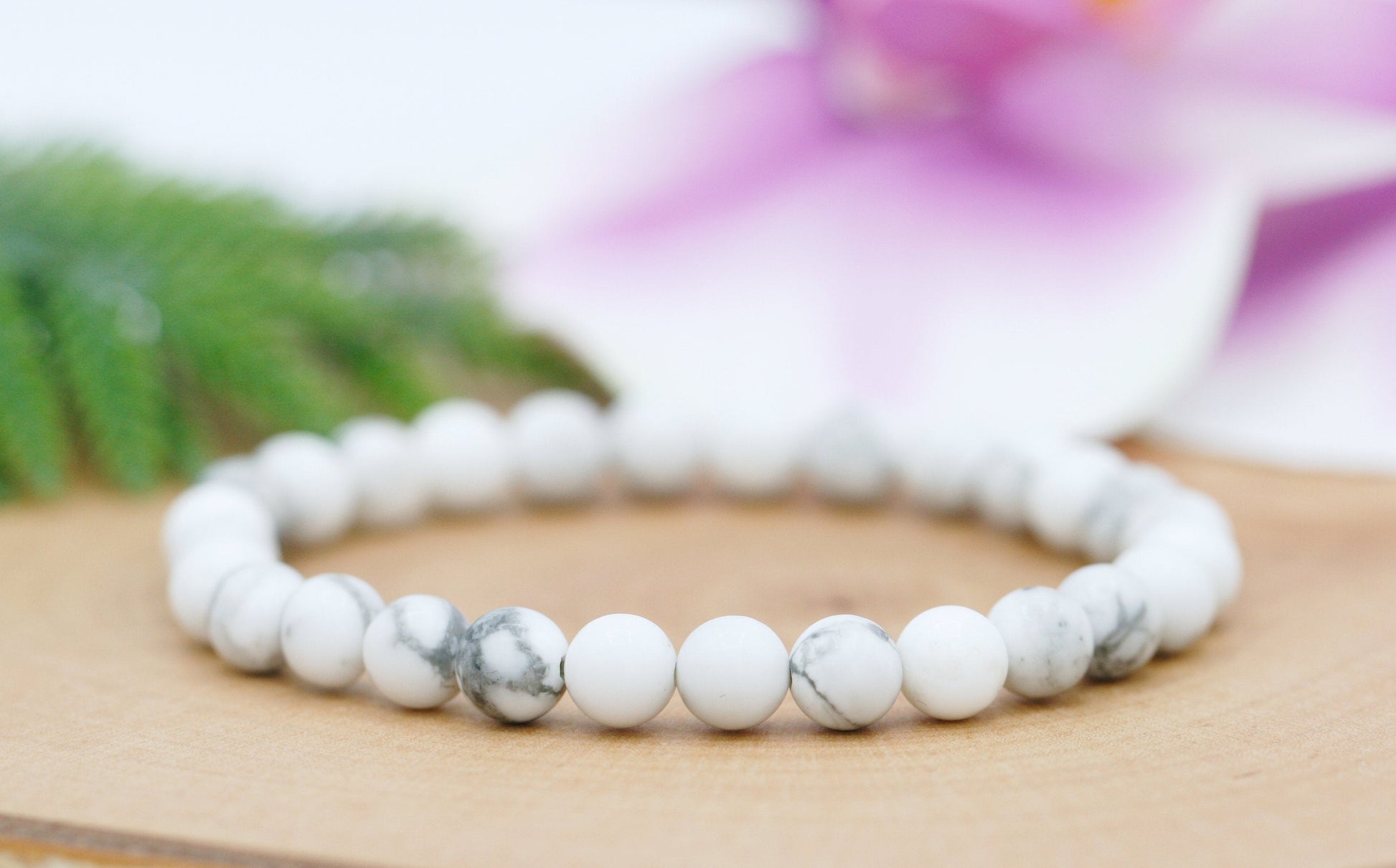 6mm White Howlite Gemstone Beaded Bracelet