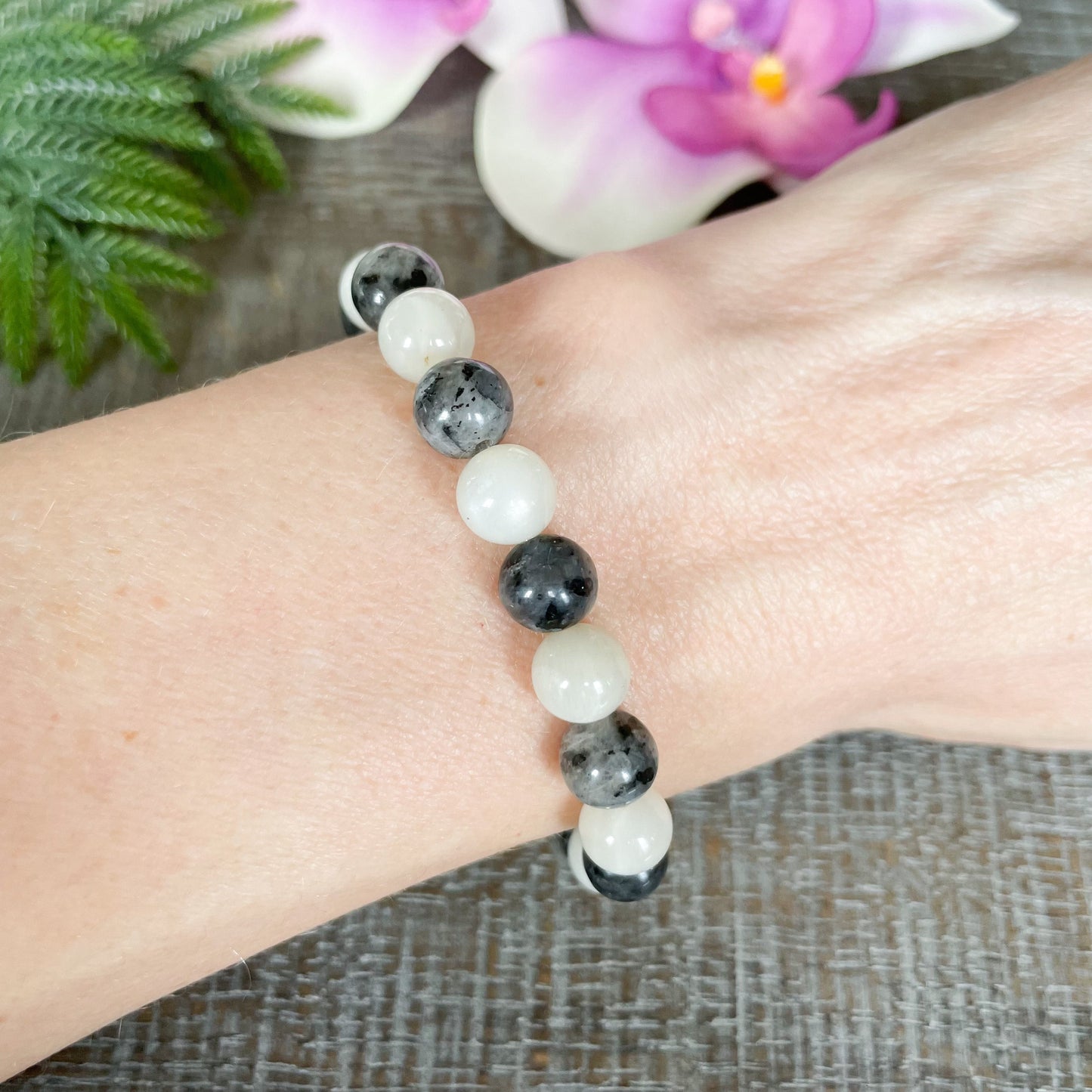 Moonstone and Labradorite Beaded Gemstone Bracelet